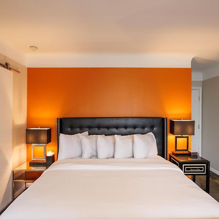 Hotel Роял Оук Екстериор снимка