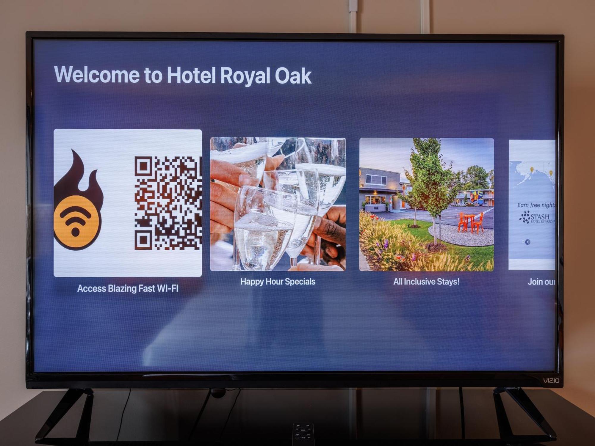 Hotel Роял Оук Екстериор снимка